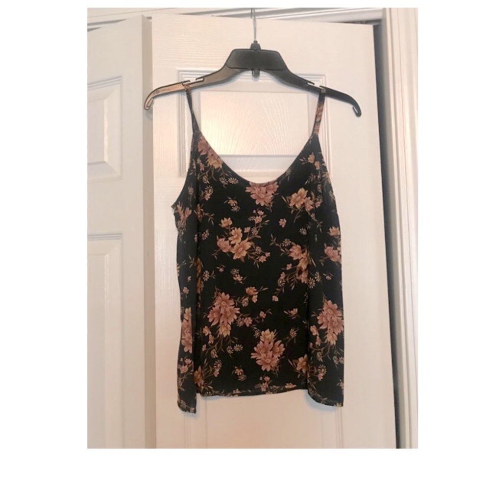 Black tank, tan flowers